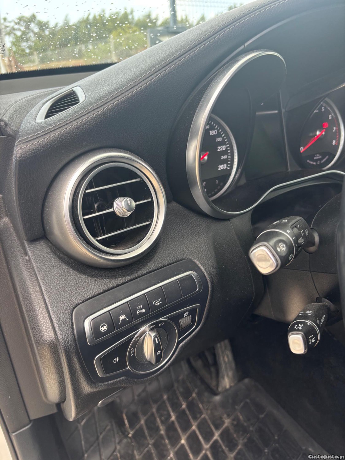 Mercedes-Benz GLC 350 E 4-MATIC — fotografia 4