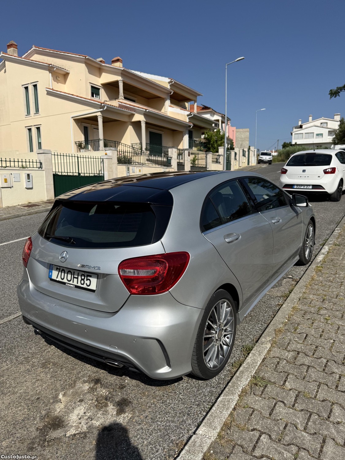 Mercedes-Benz A 180 AMG Line — photo 4