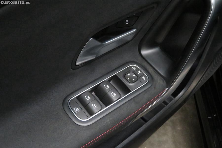 Mercedes-Benz A 200 AMG Line Aut. — fotografia 11