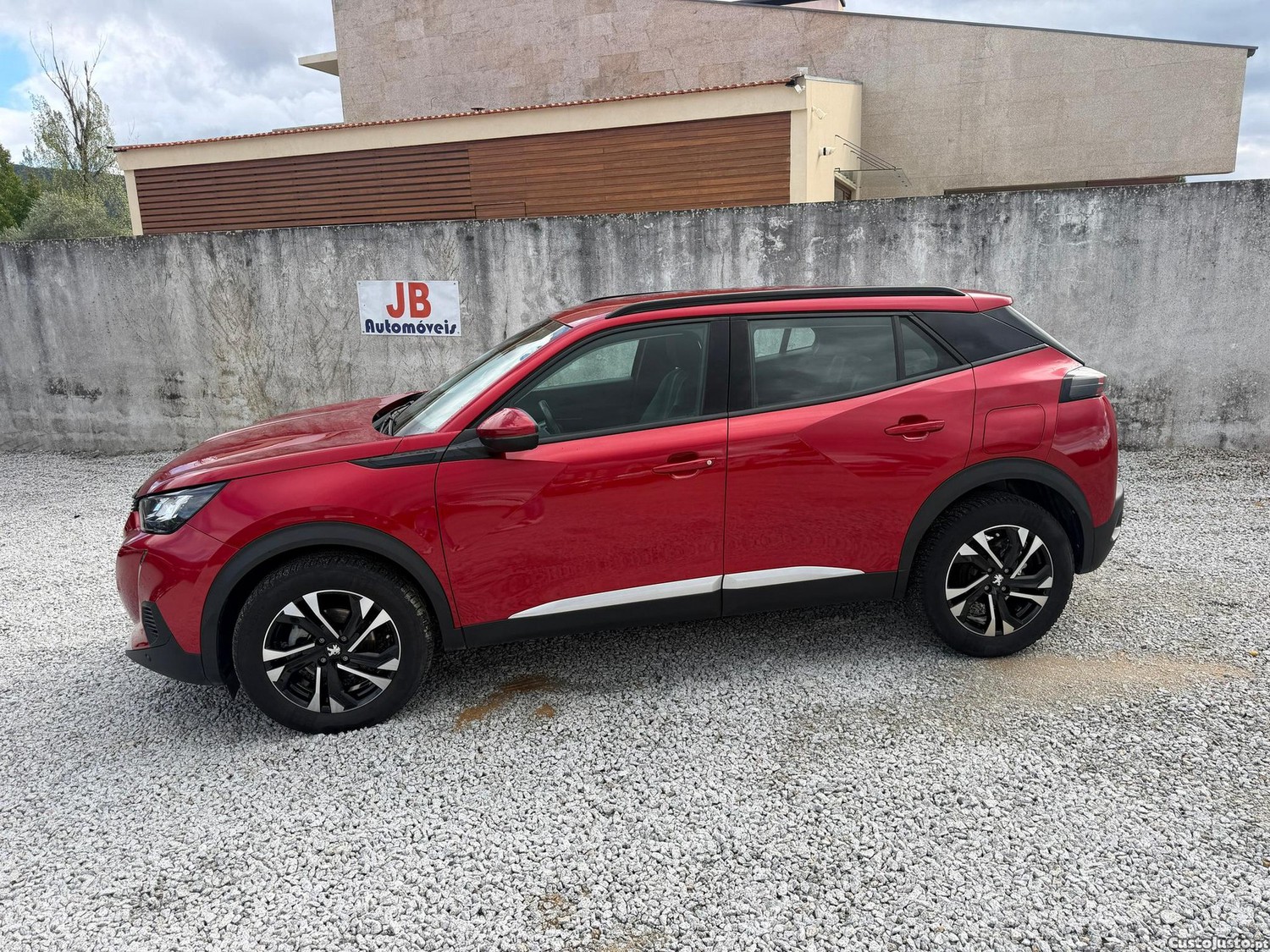 Peugeot 2008 1.2 PureTech Allure — fotografia 11