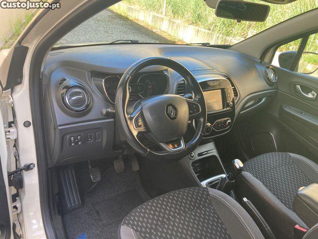 Renault Captur 0.9 TCE Exclusive — fotografia 20