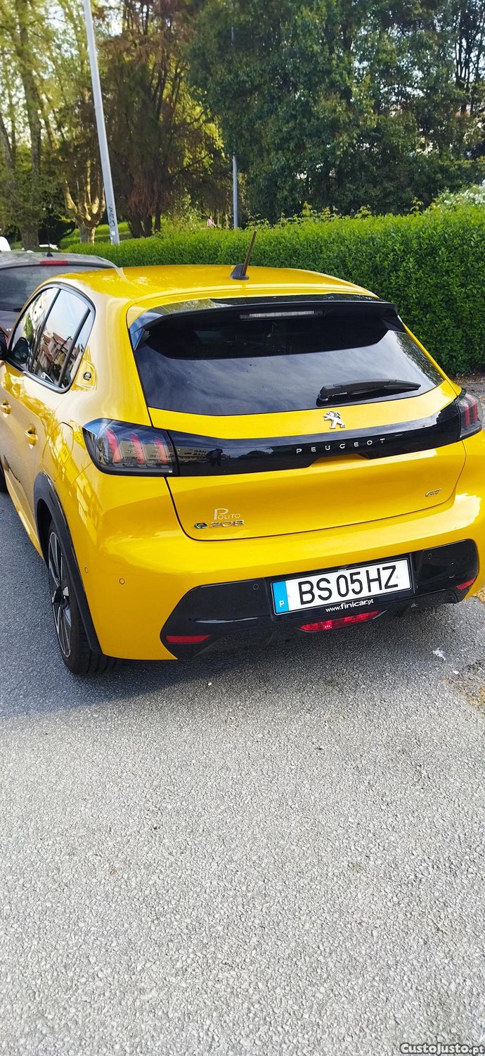 Peugeot 208 e GT line 50Kwh - 20 foto 2