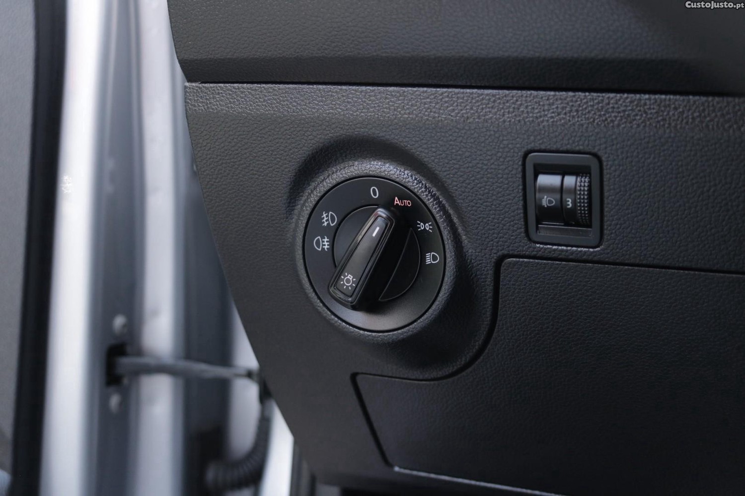 SEAT Ibiza 1.6 TDI Reference — fotografia 30