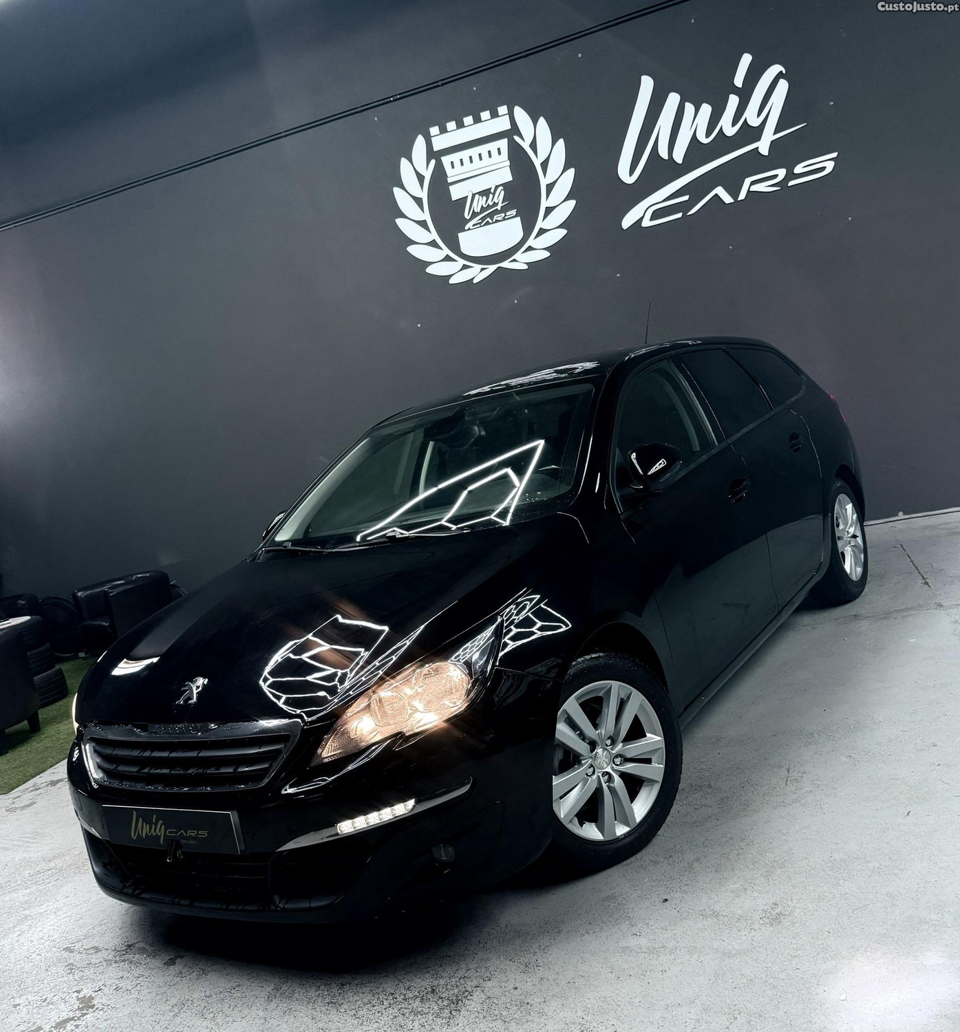 Peugeot 308 Allure — fotografia 12
