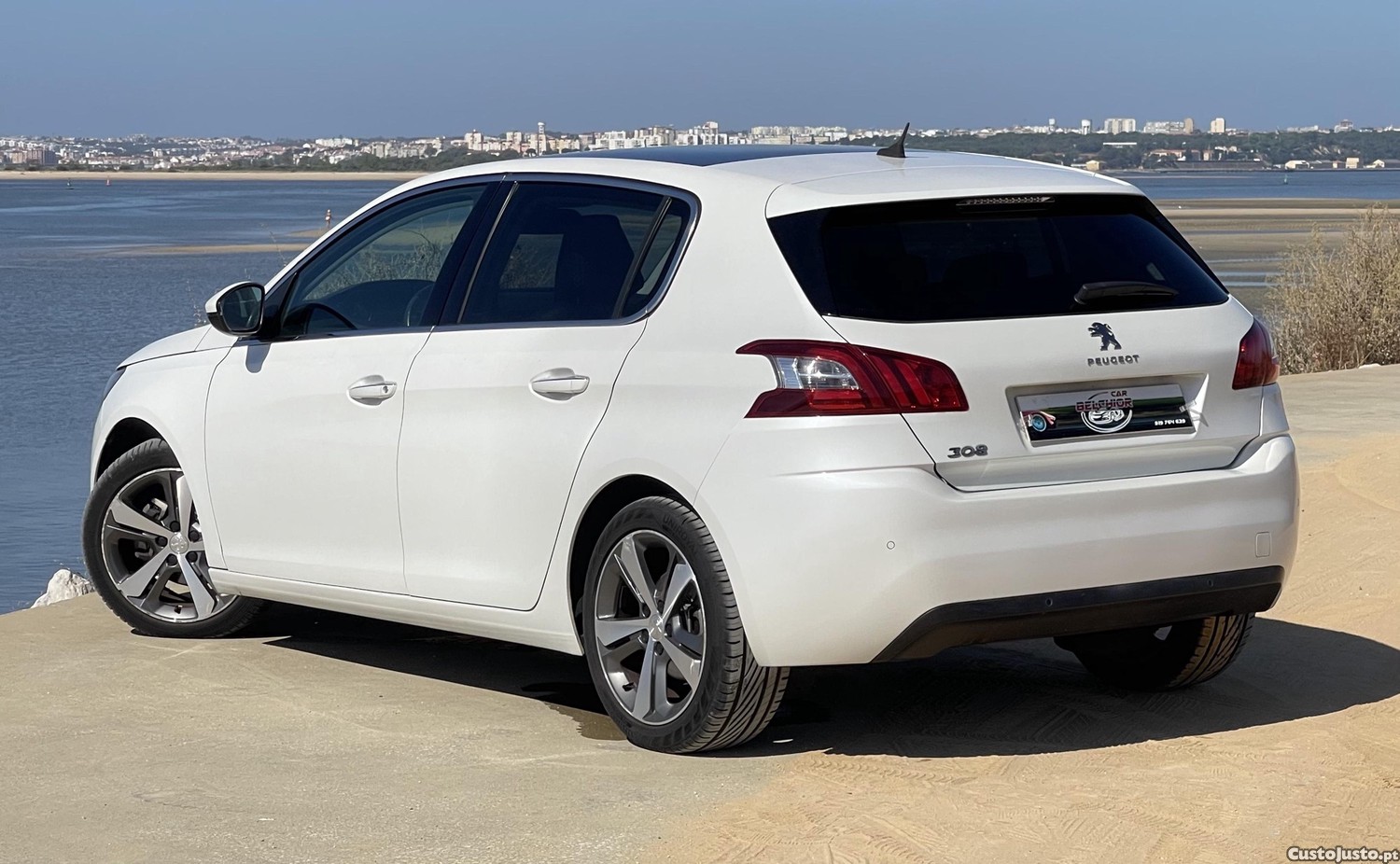 Peugeot 308 E-THP Feline — fotografia 8