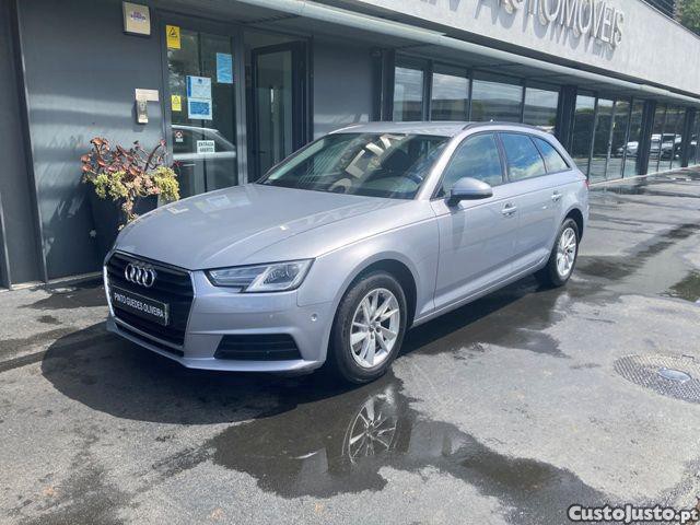 Audi A4 2.0 TDI Advance — fotografia 28