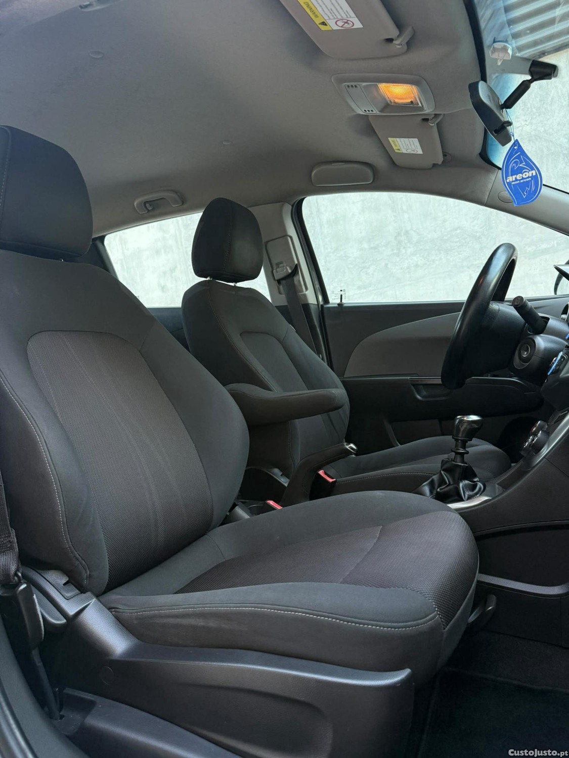 Chevrolet Aveo 1.3CDTI 95CV5Lugares — fotografia 5