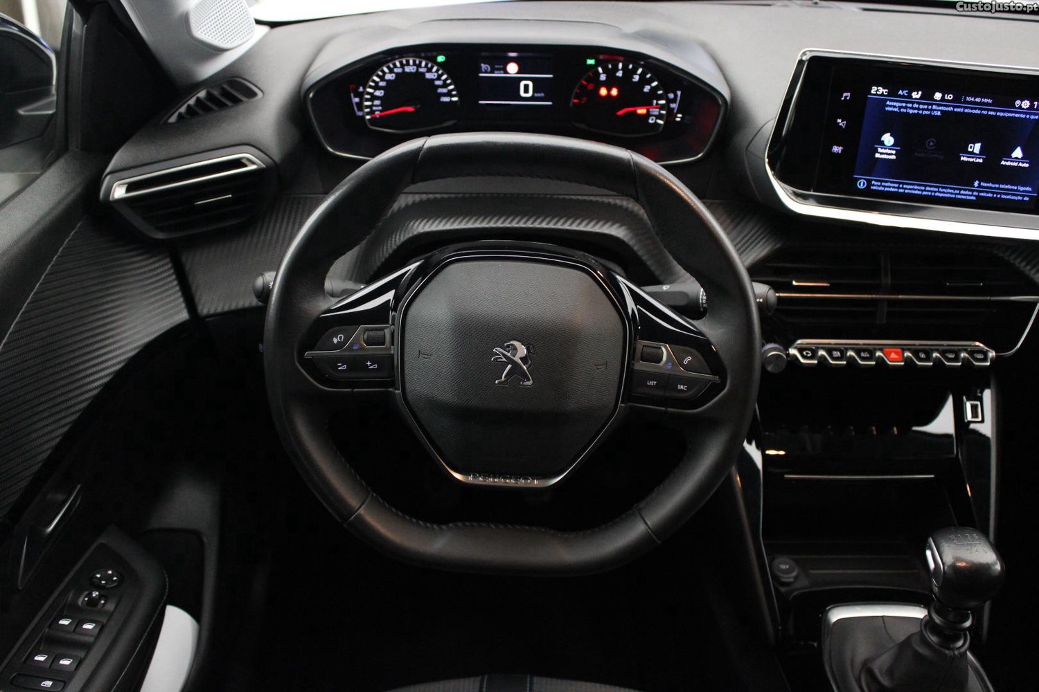 Peugeot 208 1.5 BlueHDI 100CV ALLURE — fotografia 31