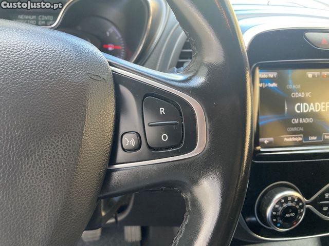 Renault Captur 0.9 TCE Exclusive — fotografia 18