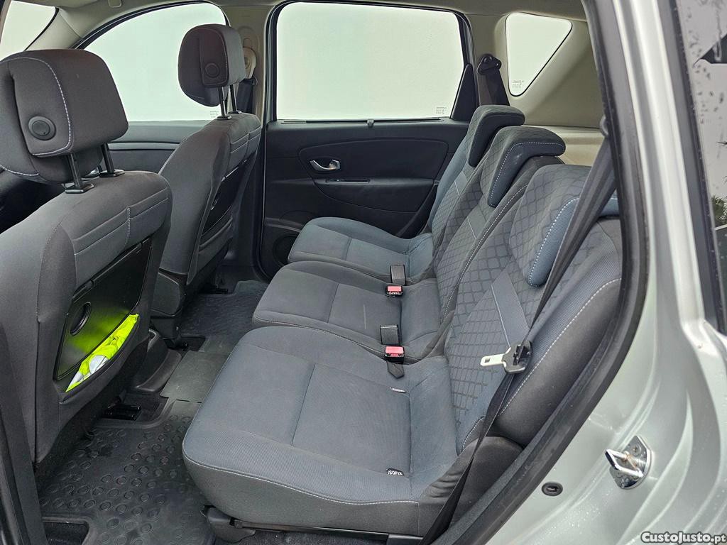 Renault Scénic 1.5Dci 86cv Cx6 03/2010 — fotografia 8