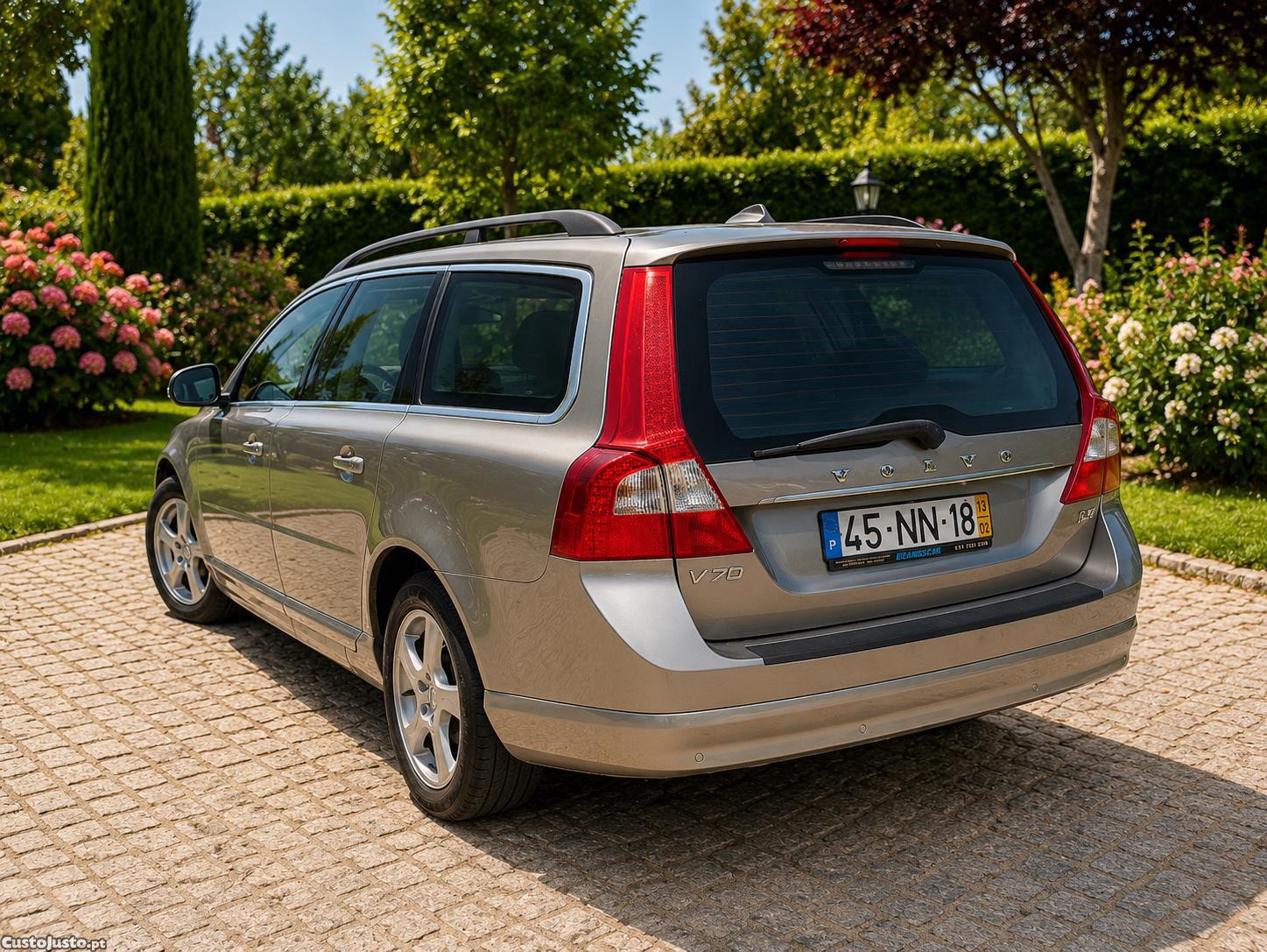 Volvo V70 D4 SUMMUM 2.0 — fotografia 13
