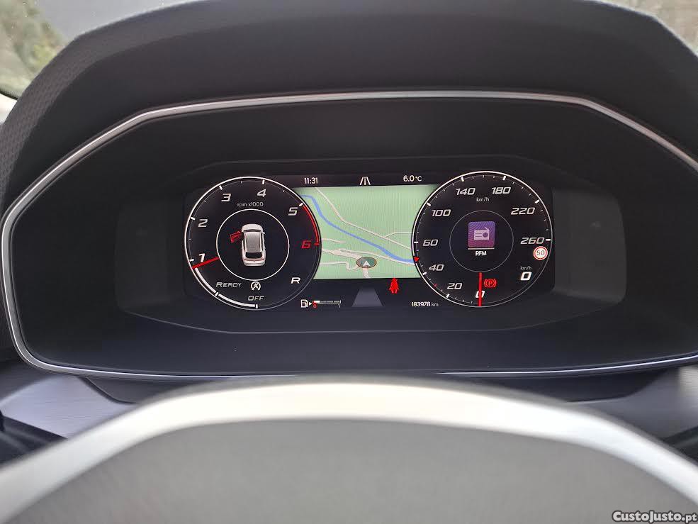 SEAT Leon 2.0 TDI / FRCaixa DSGUm REGISTO — fotografia 3