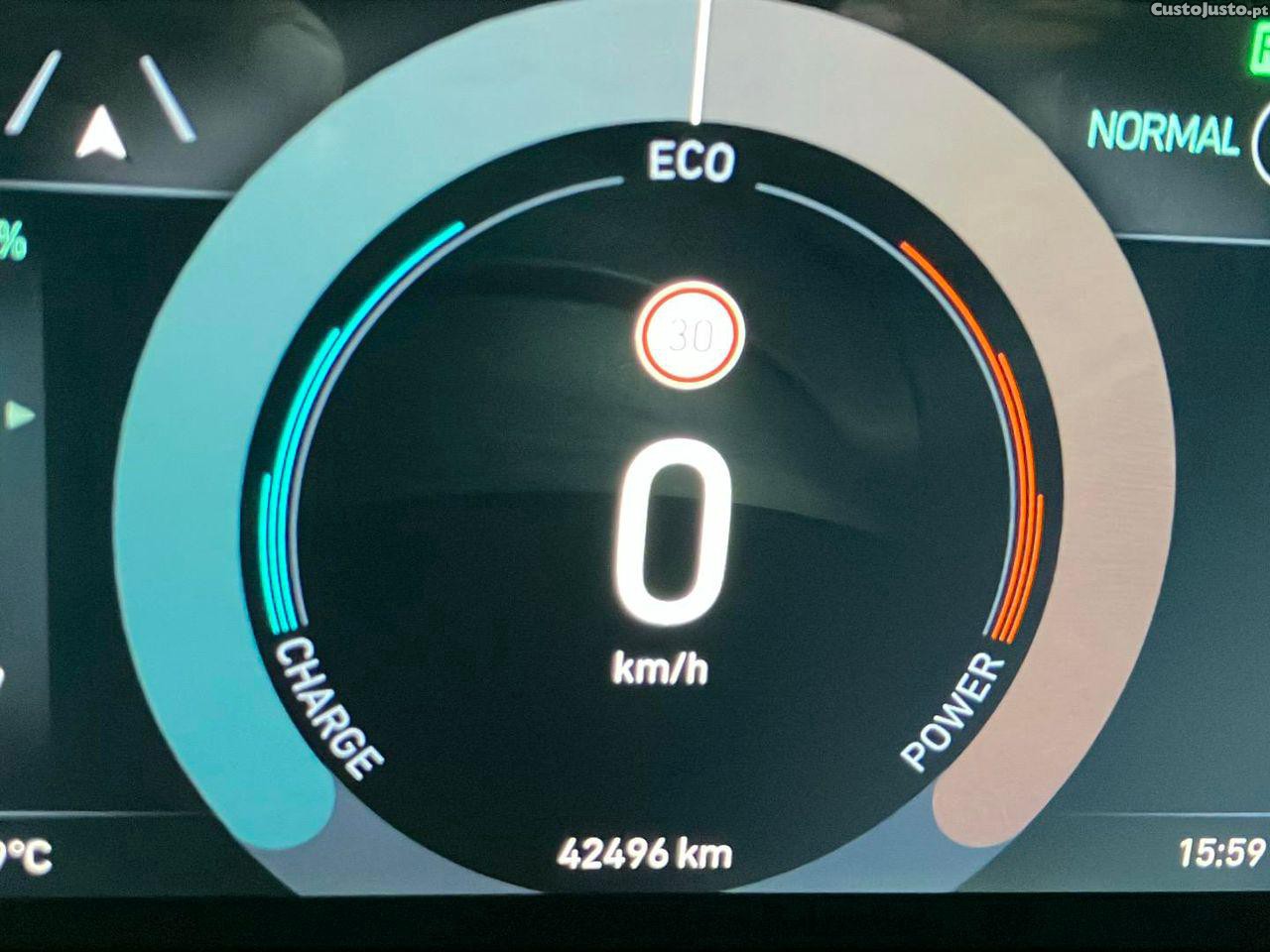 Fiat 500 e Icon Plus 42 KWh — fotografia 8