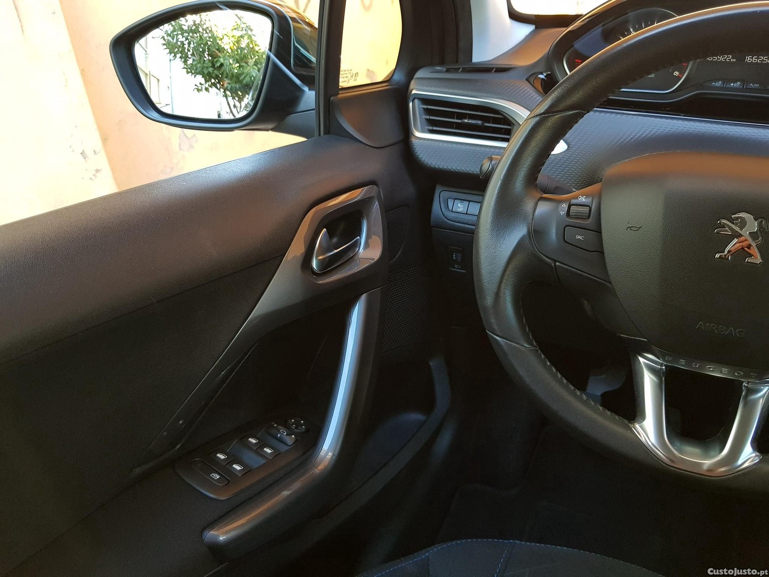 Peugeot 2008 1.6 HDi 102cv GPS Nacional — fotografia 8