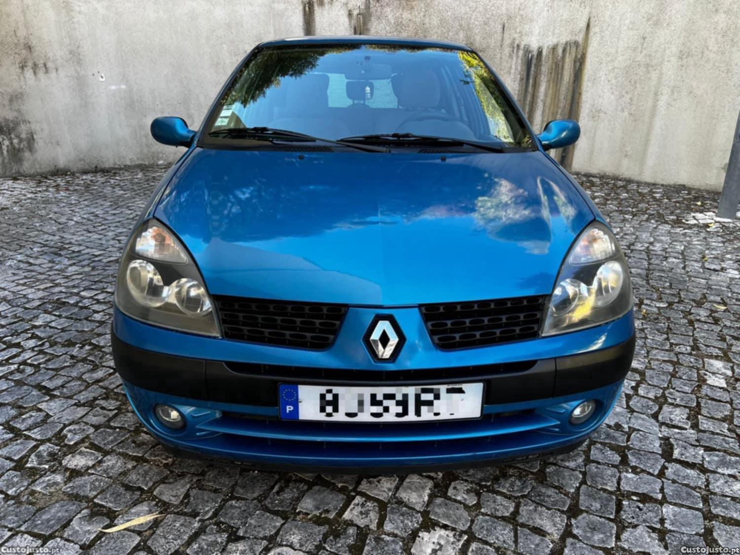 Renault 4 - Clio — fotografia 2
