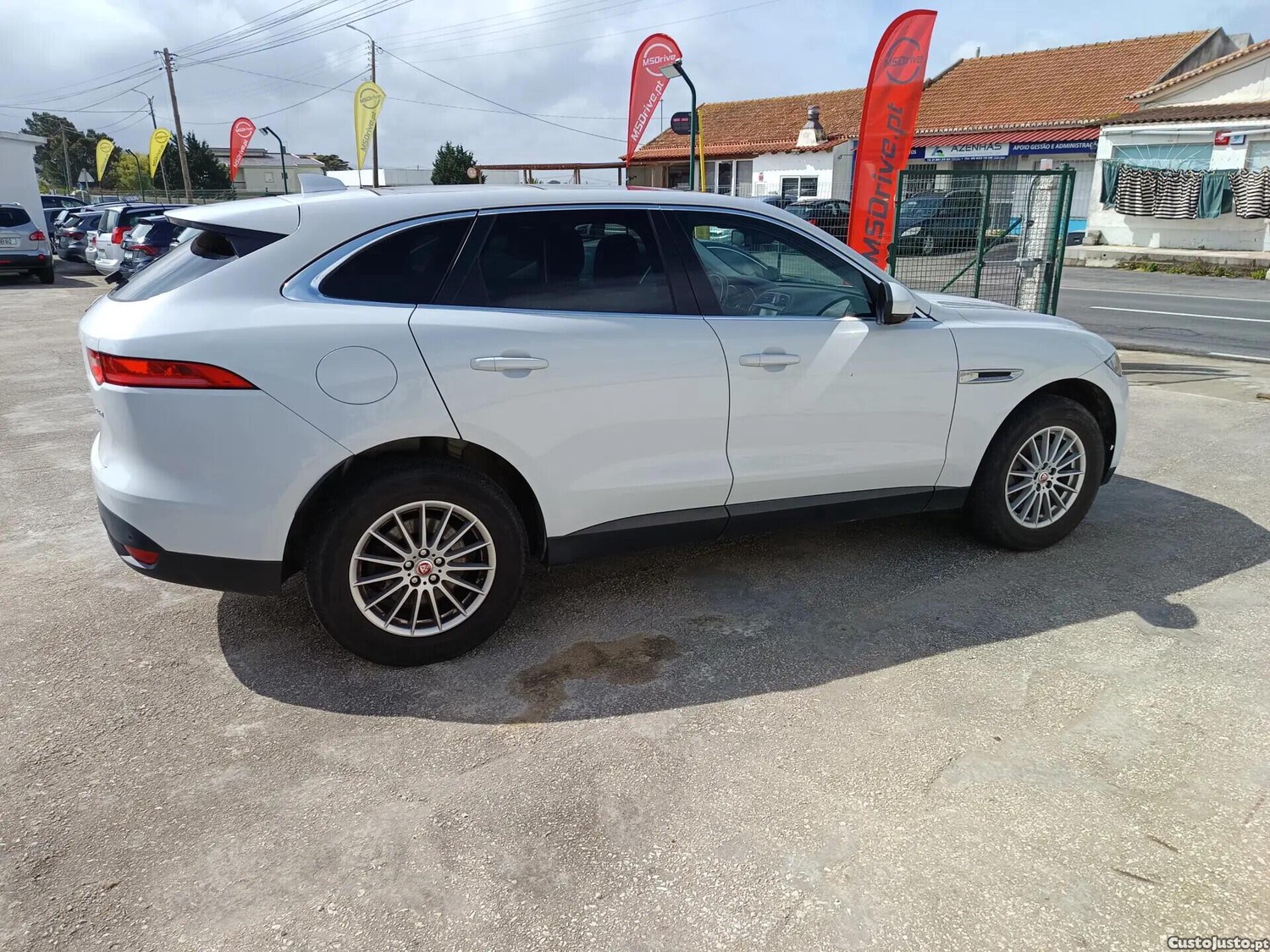 Jaguar F-Pace 2.0 i4D Prestige AWD — fotografia 20