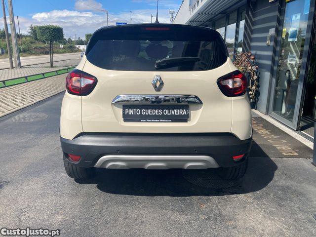 Renault Captur 0.9 TCE Exclusive — fotografia 23