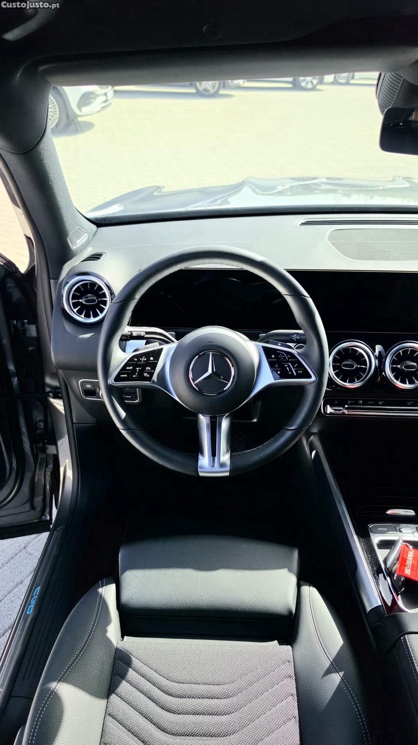 Mercedes-Benz EQB Progressive — fotografia 7