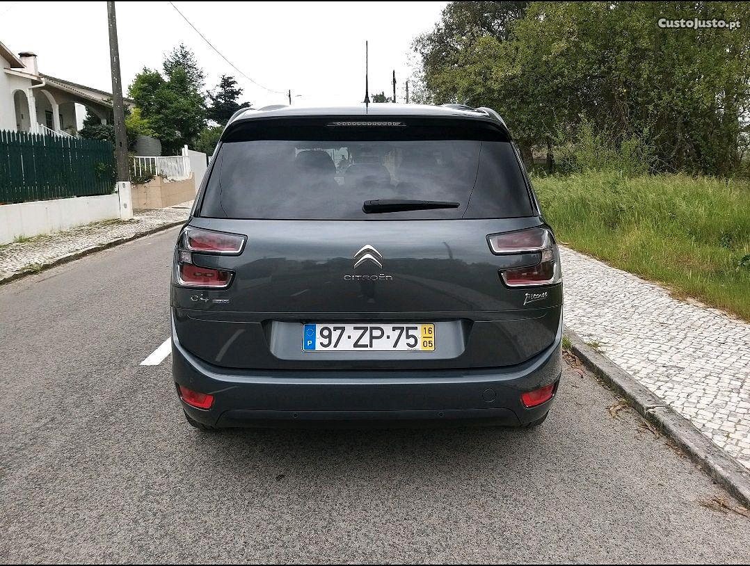 Citroën C4 Grand Picasso 7 Lugares — photo 3