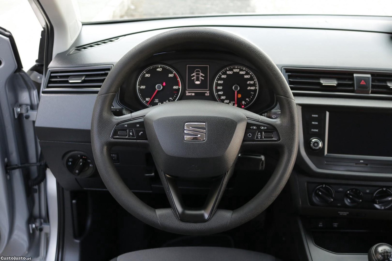 SEAT Ibiza 1.6 TDI Reference — fotografia 32