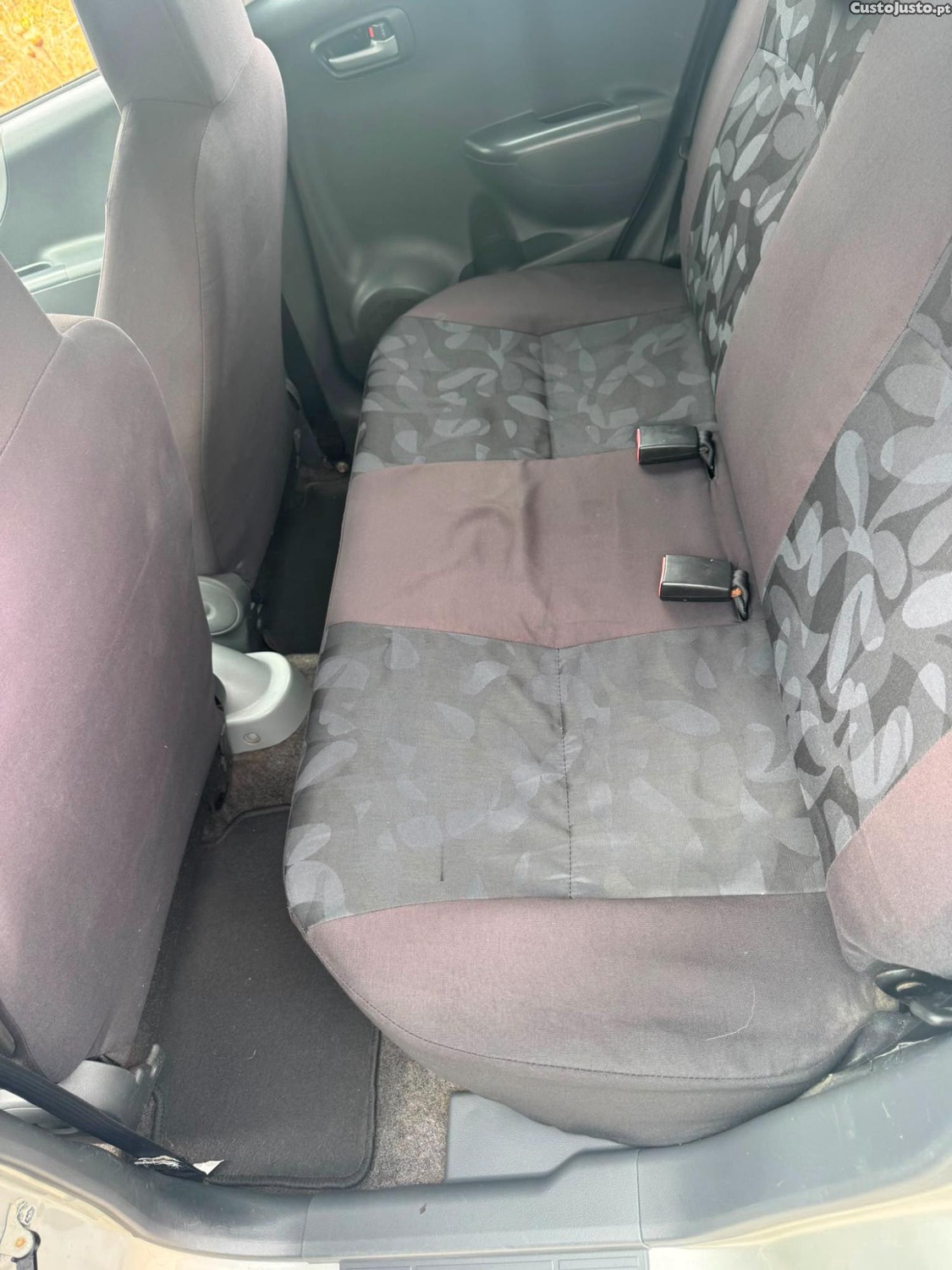 Suzuki Alto top — fotografia 3