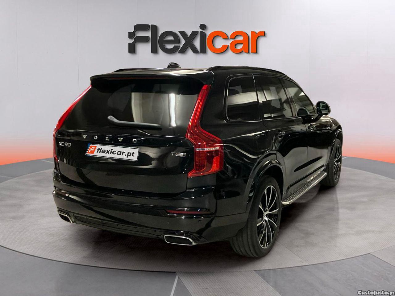 Volvo XC 90 2.0 T8 PHEV R-Design AWD — fotografia 24