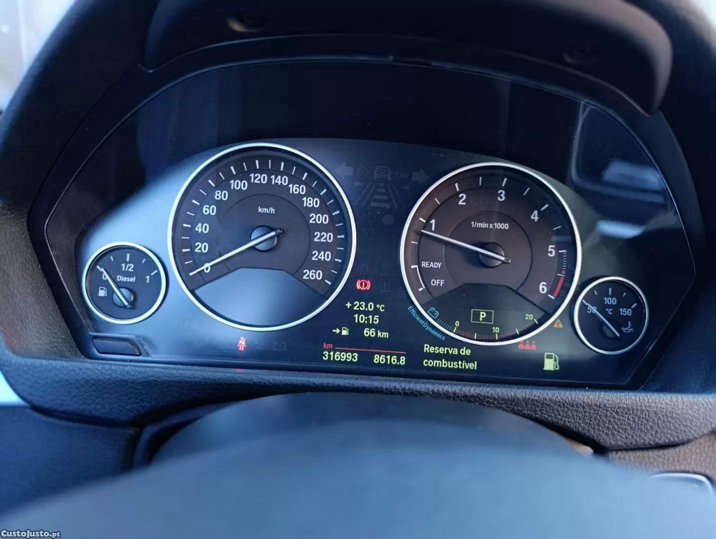 BMW 320 D navigation auto — fotografia 21