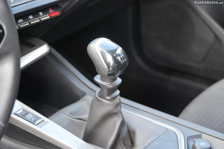 Peugeot 308 1.2 PureTech Active — fotografia 7