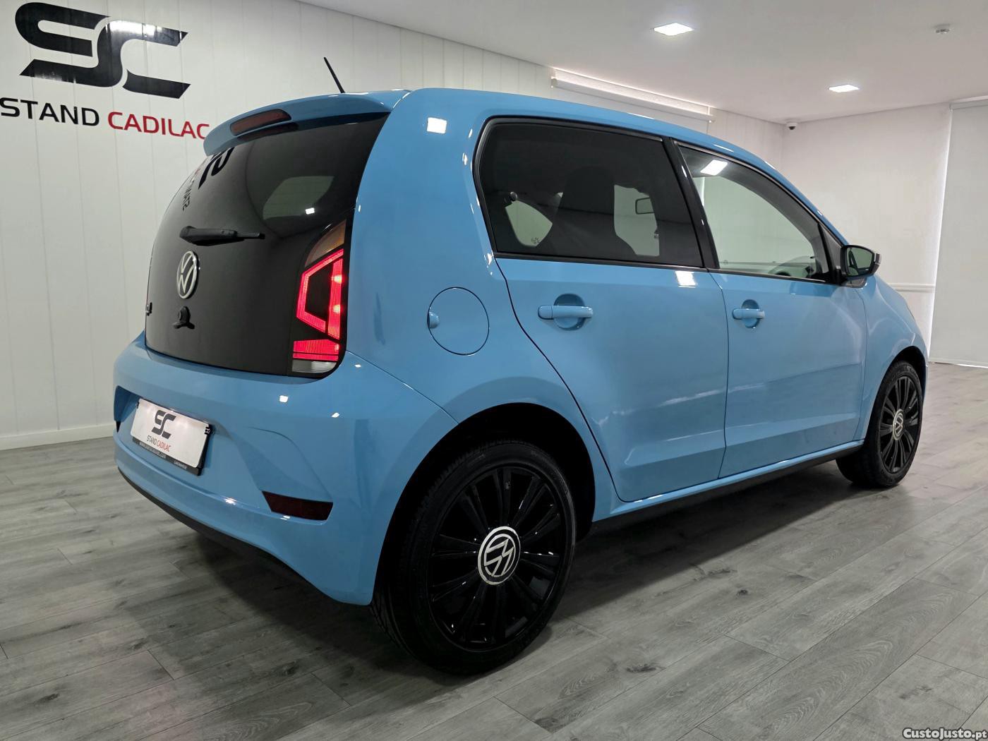 VW Up! 1.0 Move Color - 20 foto 4