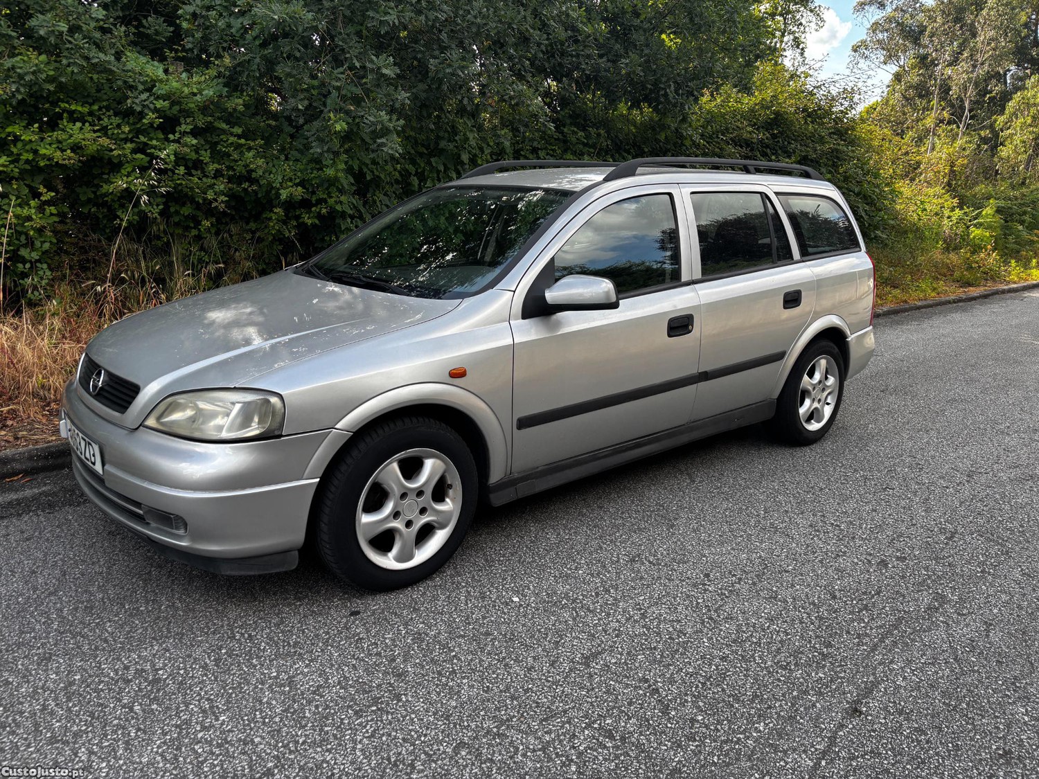 Opel Astra caravan 2.0 dti — fotografia 2