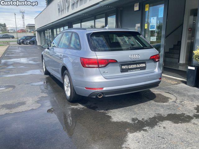 Audi A4 2.0 TDI Advance — fotografia 24