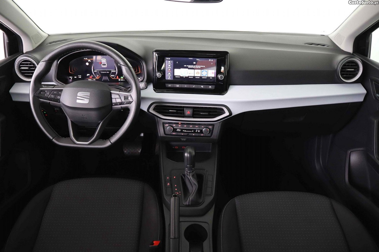 SEAT Ibiza 1.0 TSI Style DSG — fotografia 13