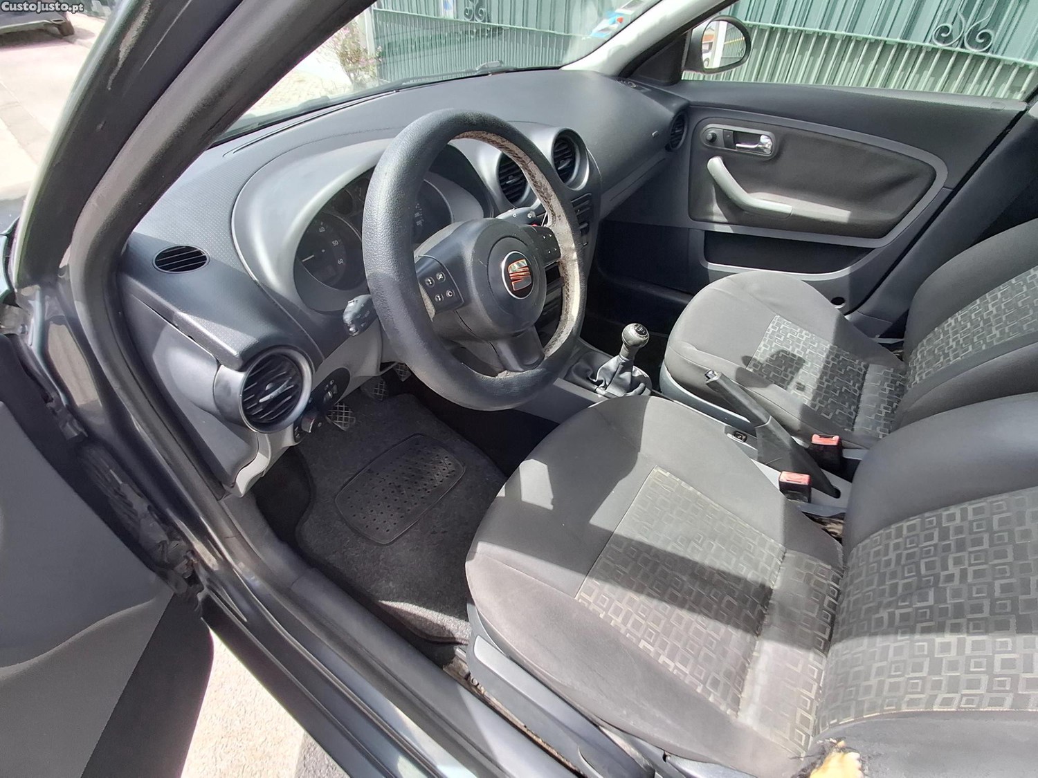 SEAT Cordoba 1.4 Tdi Stylence — fotografia 6