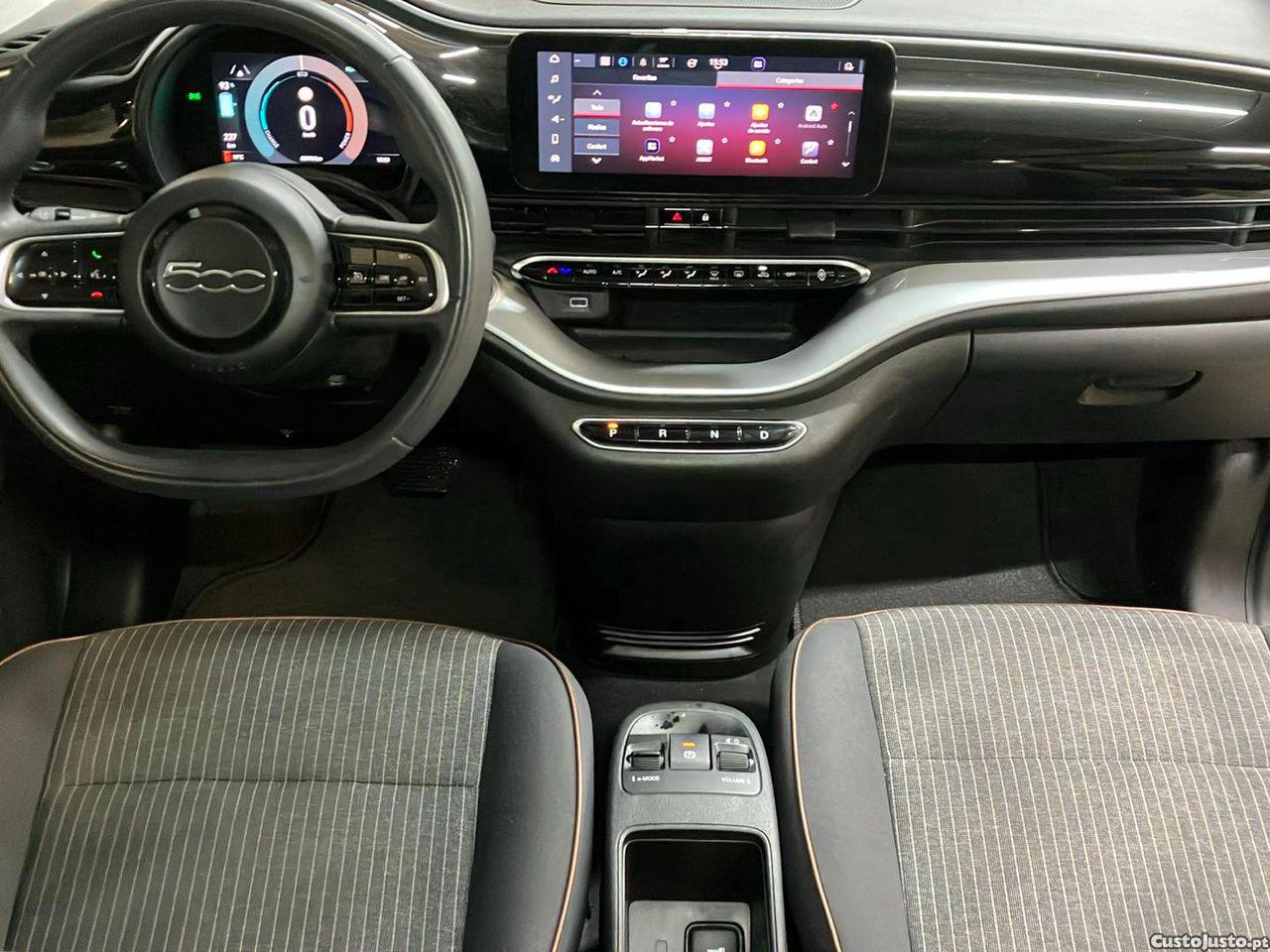 Fiat 500 e Icon Plus 42 KWh — fotografia 12