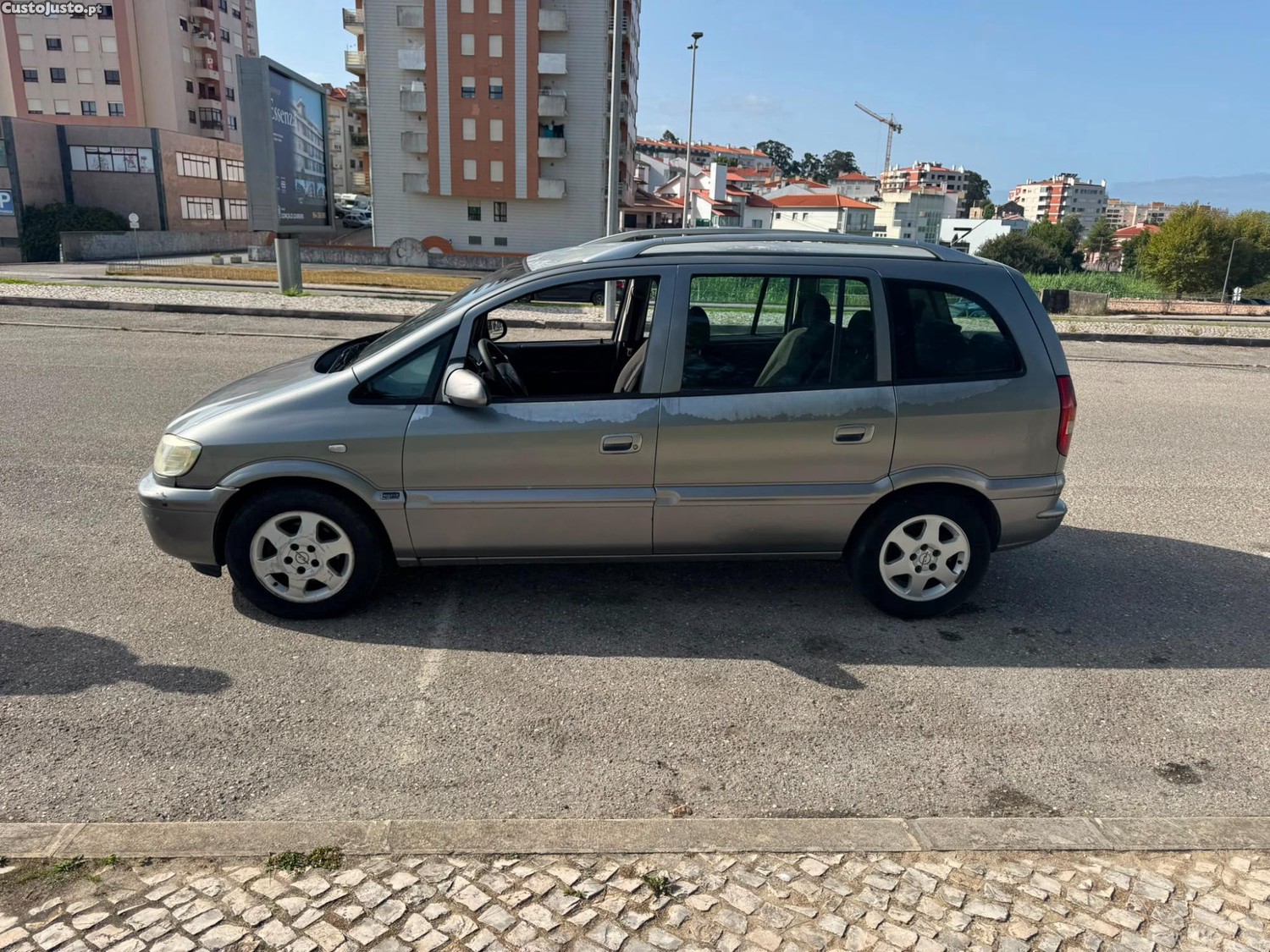 Opel Zafira Diesel 7 lugares — fotografia 6