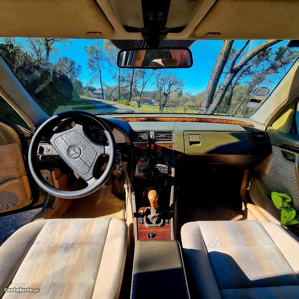 Mercedes-Benz C 220 Elegance — fotografia 4