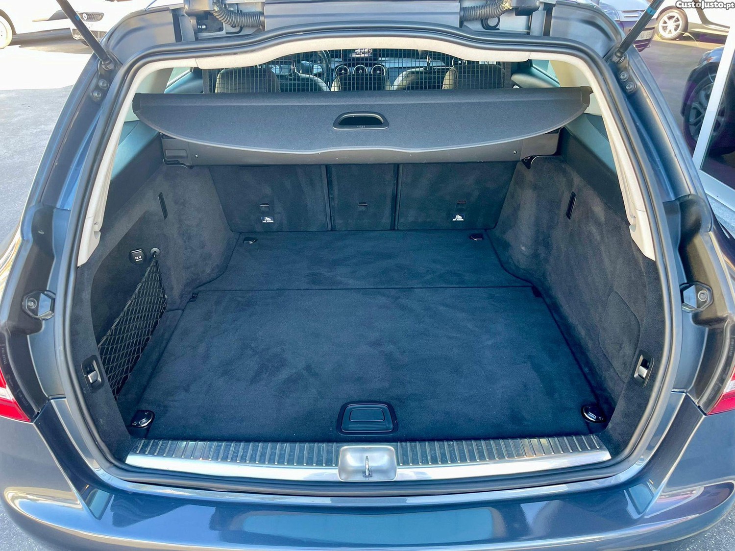 Mercedes-Benz C 220 (BlueTEC) d Station 7G-TRONIC Avantgarde — fotografia 4