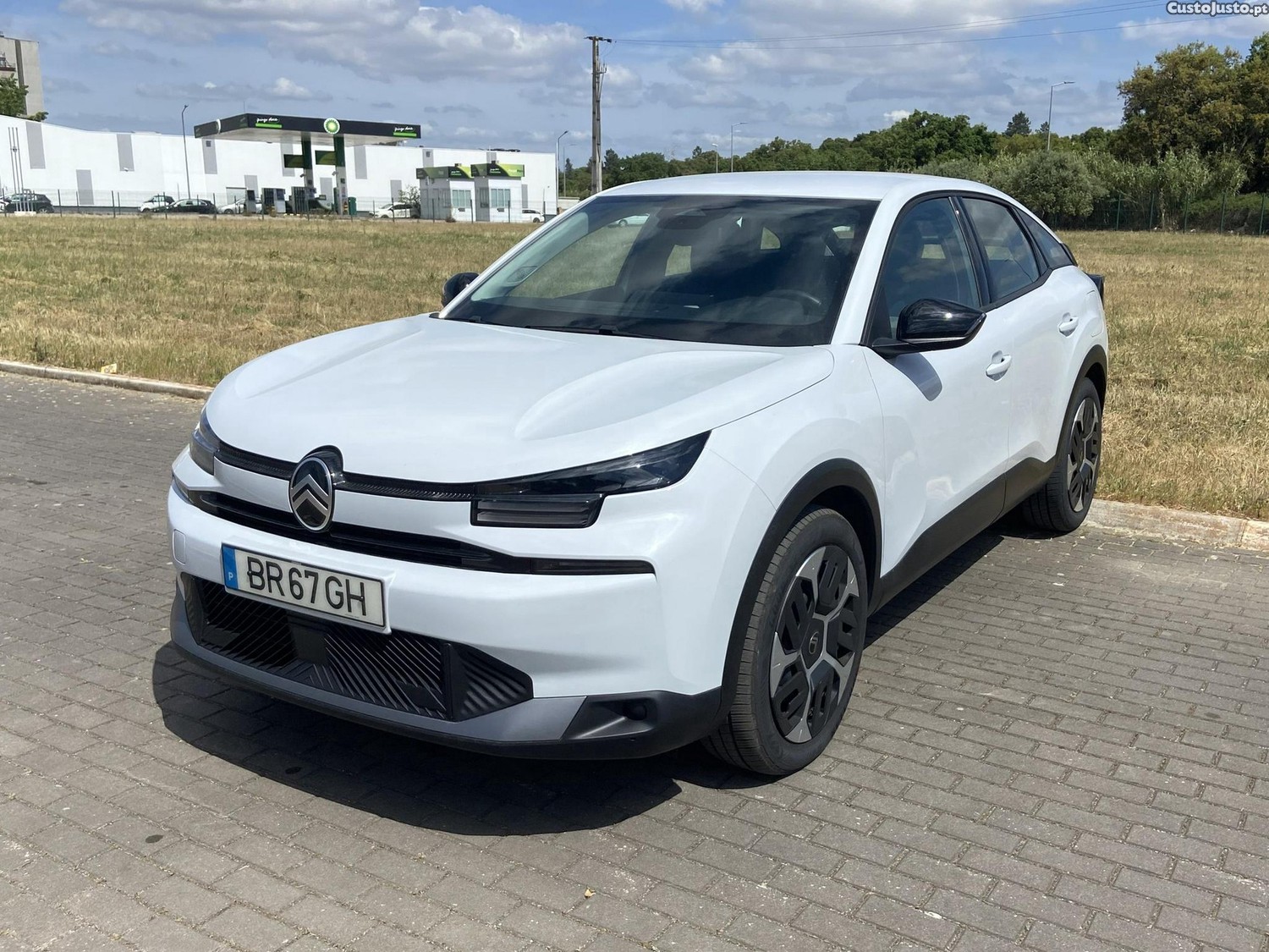 Citroën C4 1.2 Hybrid Plus e-DSC6 — fotografia 23