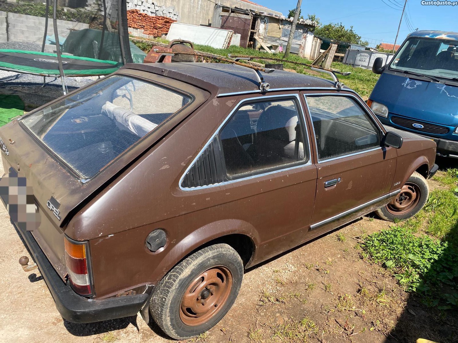 Opel Kadett Luxe Coupe 88.000km 1.3 s — fotografia 6
