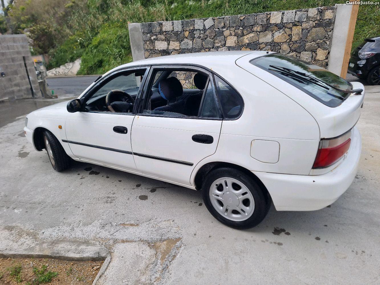 Toyota Corolla 1.3 — fotografia 2