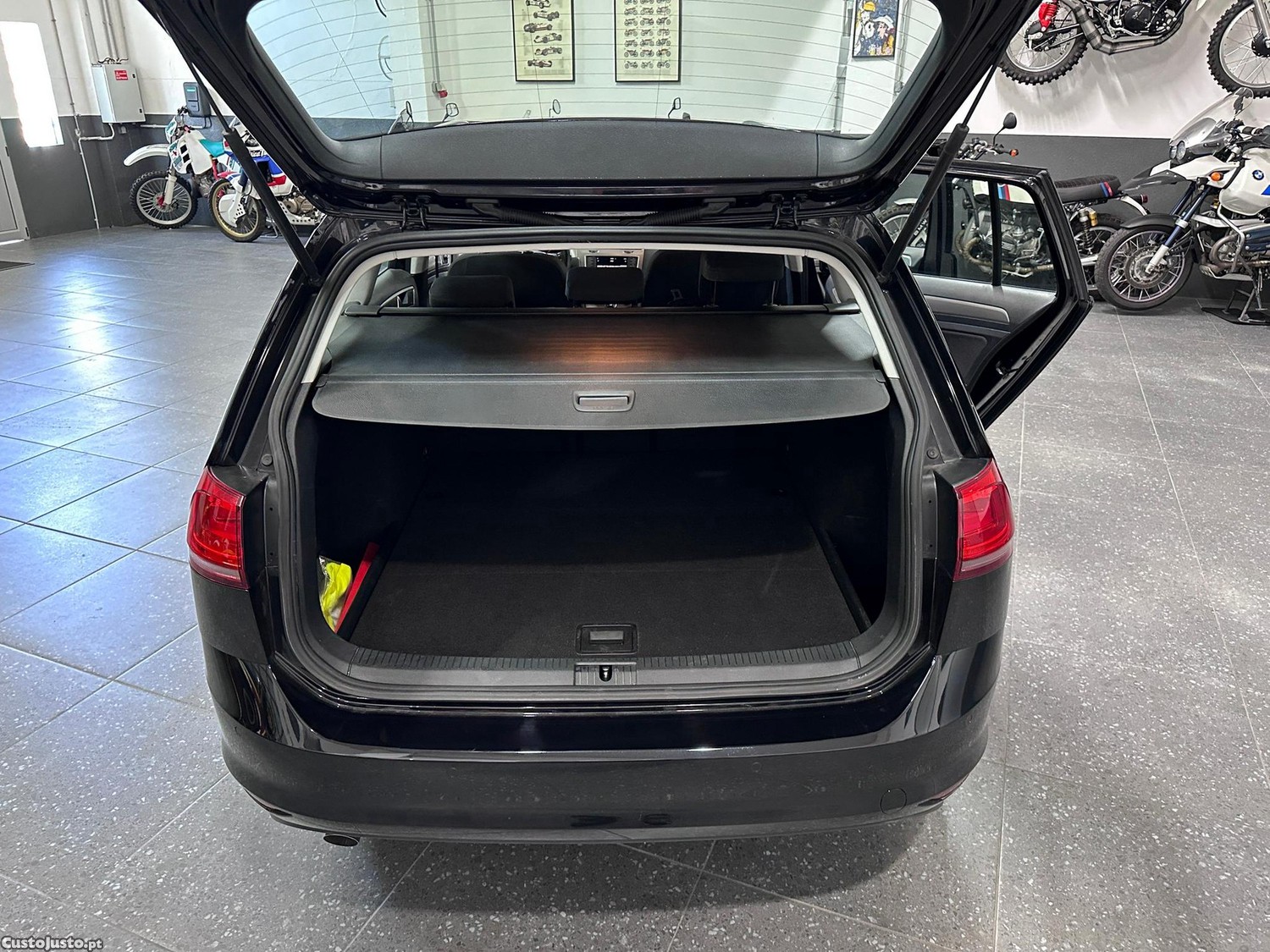 Volkswagen Golf Variant 1.6 TDi BlueMotion Confortline — fotografia 18