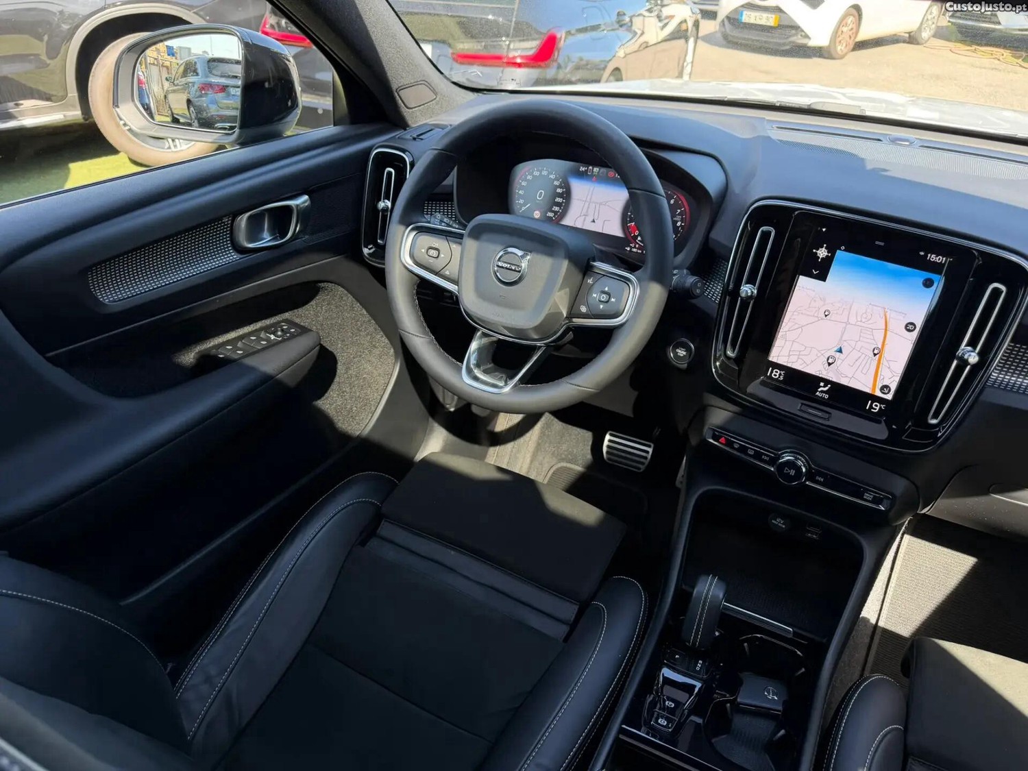 Volvo XC 40 1.5 T4 PHEV R-Design — fotografia 5