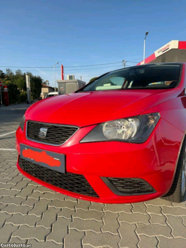 SEAT Ibiza 6j — fotografia 11