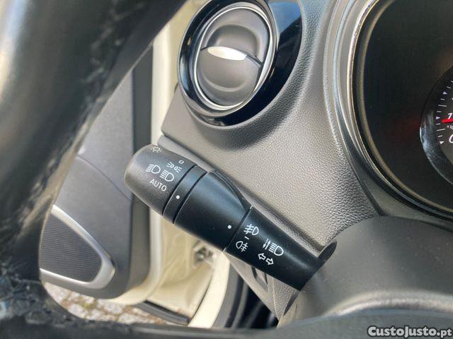 Renault Captur 0.9 TCE Exclusive — fotografia 15