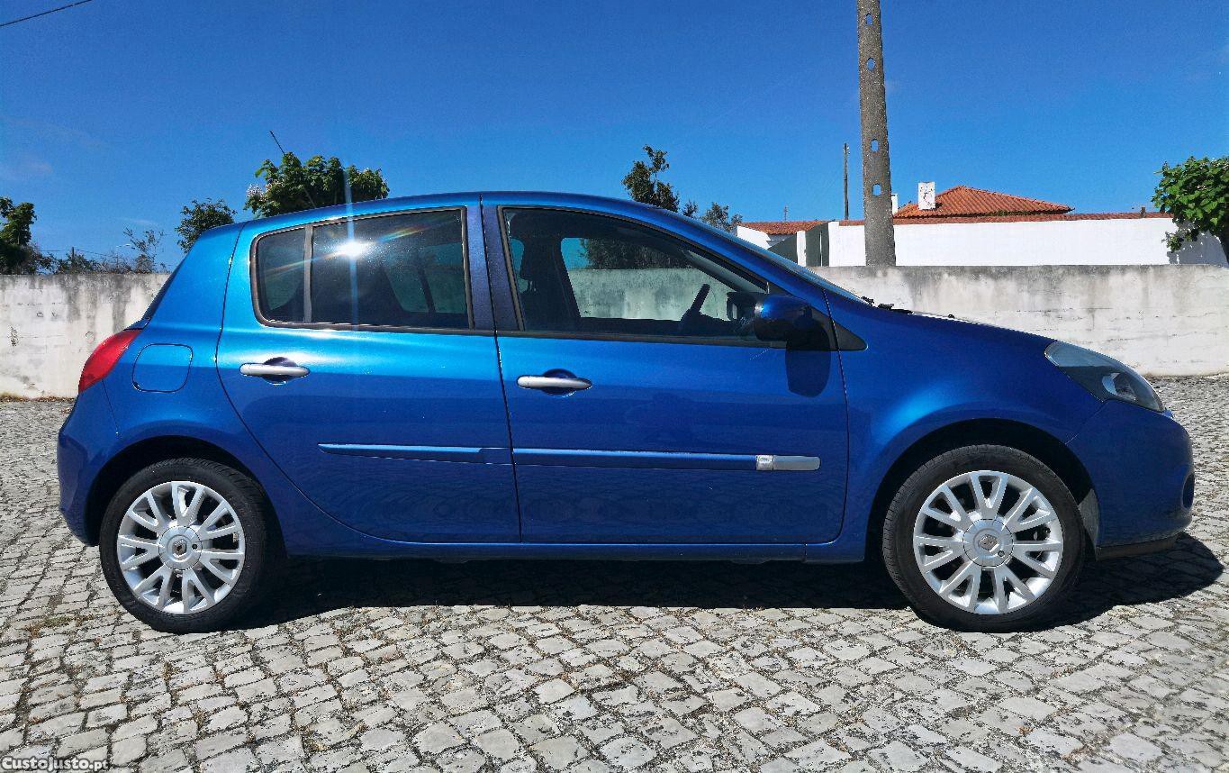 Renault Clio 1.2 Dynamic S GPS — fotografia 8