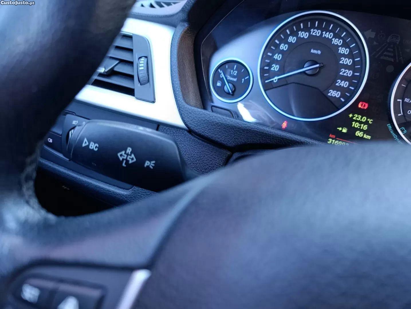 BMW 320 D navigation auto — fotografia 18
