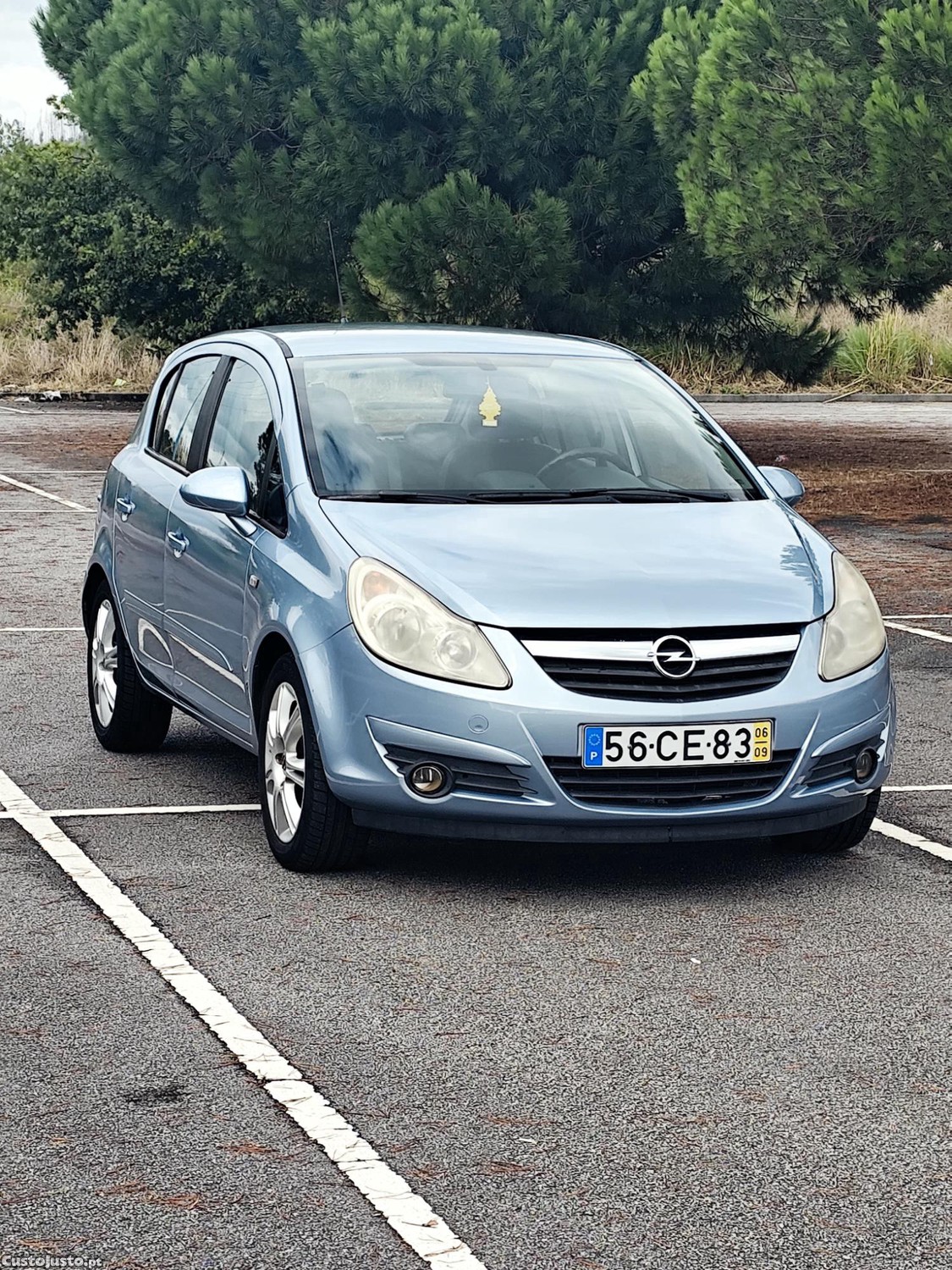 Opel Corsa 1.2 — fotografia 4