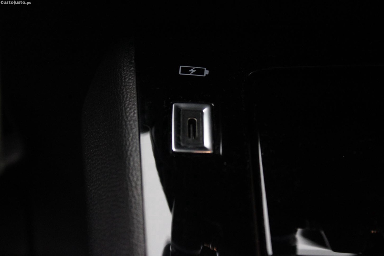 Peugeot 208 1.5 BlueHDI 100CV ALLURE — fotografia 18