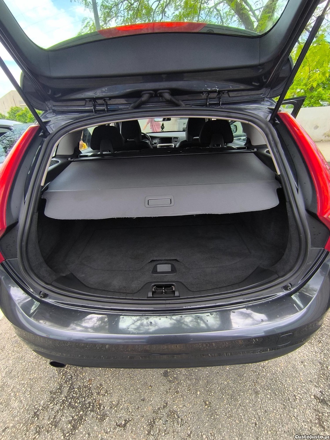 Volvo V60 Edrive — fotografia 5
