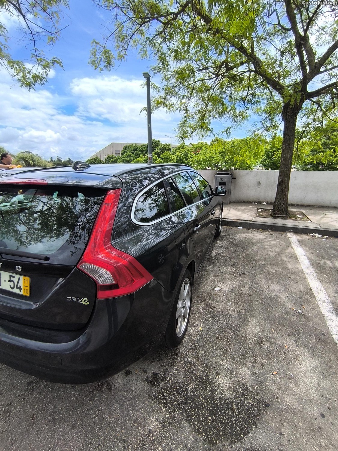 Volvo V60 Edrive — fotografia 3
